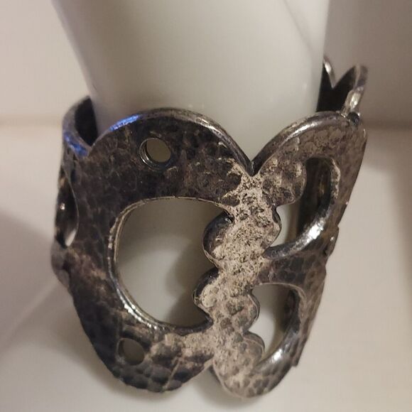 Zentall Hammered Metal Bangle Cuff Hinge Bracelet - Picture 2 of 7